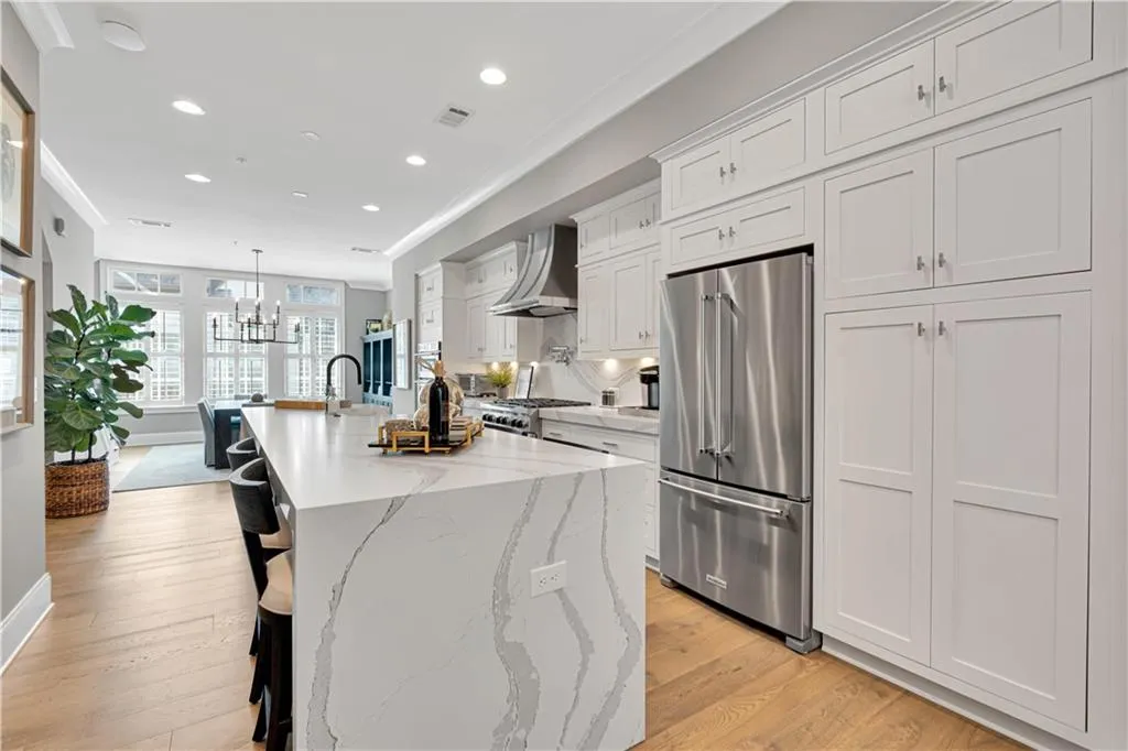 6723 Encore Boulevard, Sandy Springs, Georgia 30328, 3 Bedrooms Bedrooms, ,3 BathroomsBathrooms,Residential,Sold,6723 Encore Boulevard,7448421