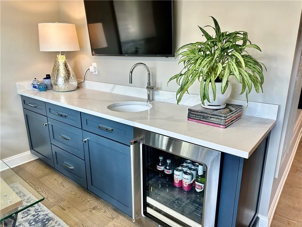 6723 Encore Boulevard, Sandy Springs, Georgia 30328, 3 Bedrooms Bedrooms, ,3 BathroomsBathrooms,Residential,Sold,6723 Encore Boulevard,7448421