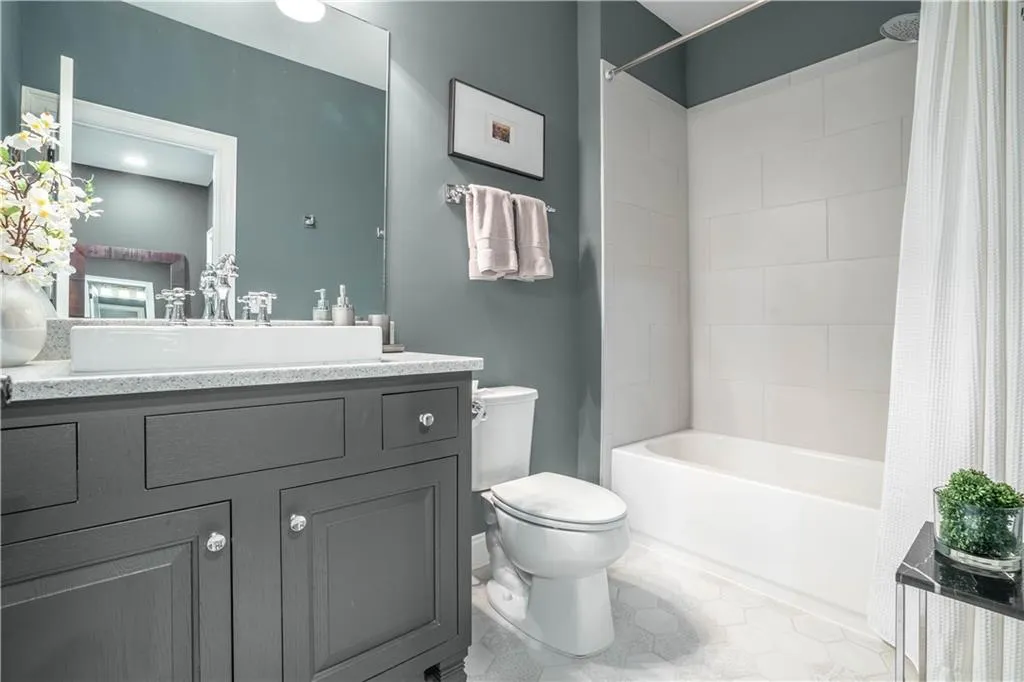 6723 Encore Boulevard, Sandy Springs, Georgia 30328, 3 Bedrooms Bedrooms, ,3 BathroomsBathrooms,Residential,Sold,6723 Encore Boulevard,7448421