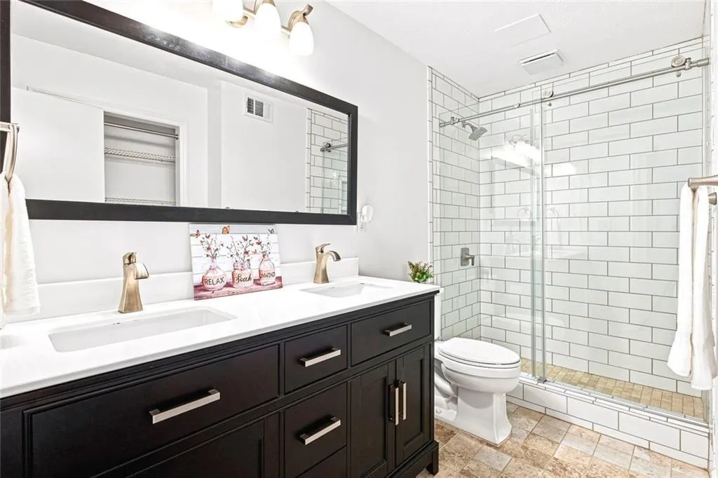 6304 Park Avenue Unit D3, Sandy Springs, Georgia 30342, 3 Bedrooms Bedrooms, 0 ,2 BathroomsBathrooms,Residential,For Sale,6304 Park Avenue Unit D3,7828675