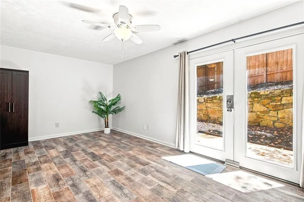 6304 Park Avenue Unit D3, Sandy Springs, Georgia 30342, 3 Bedrooms Bedrooms, 0 ,2 BathroomsBathrooms,Residential,For Sale,6304 Park Avenue Unit D3,7828675