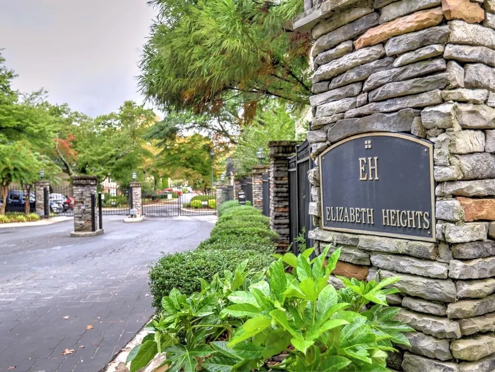 904 Brighton Point, Sandy Springs, Georgia 30328, 2 Bedrooms Bedrooms, ,2 BathroomsBathrooms,Residential,Sold,904 Brighton Point,6795749