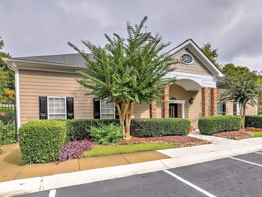 904 Brighton Point, Sandy Springs, Georgia 30328, 2 Bedrooms Bedrooms, ,2 BathroomsBathrooms,Residential,Sold,904 Brighton Point,6795749