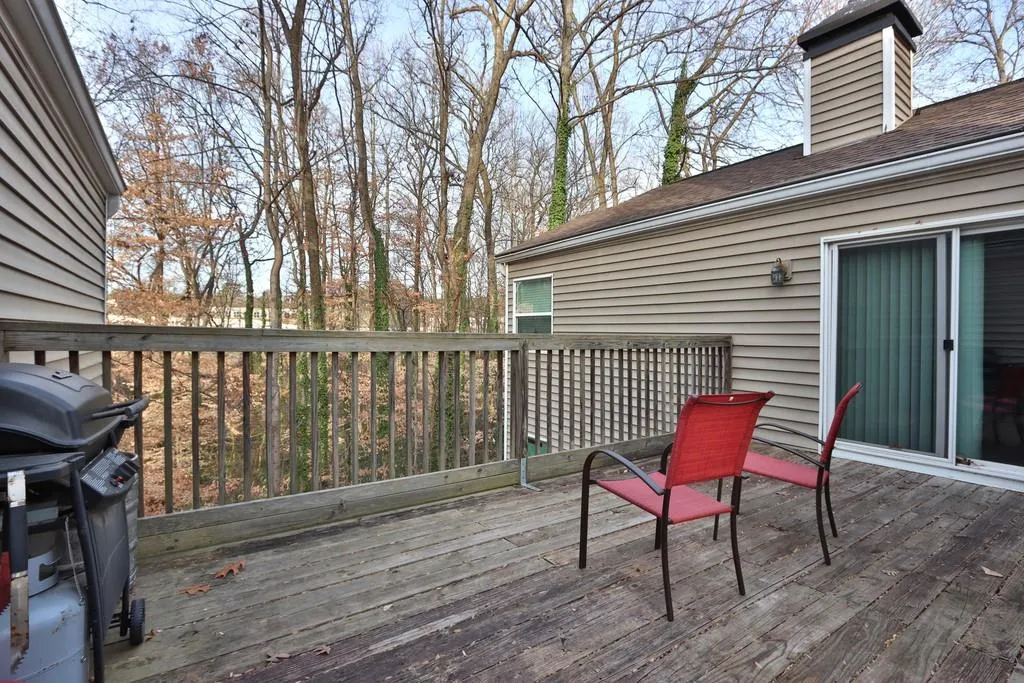 53 Dunwoody Springs Drive, Sandy Springs, Georgia 30328, 2 Bedrooms Bedrooms, ,2 BathroomsBathrooms,Residential,Sold,53 Dunwoody Springs Drive,6672741