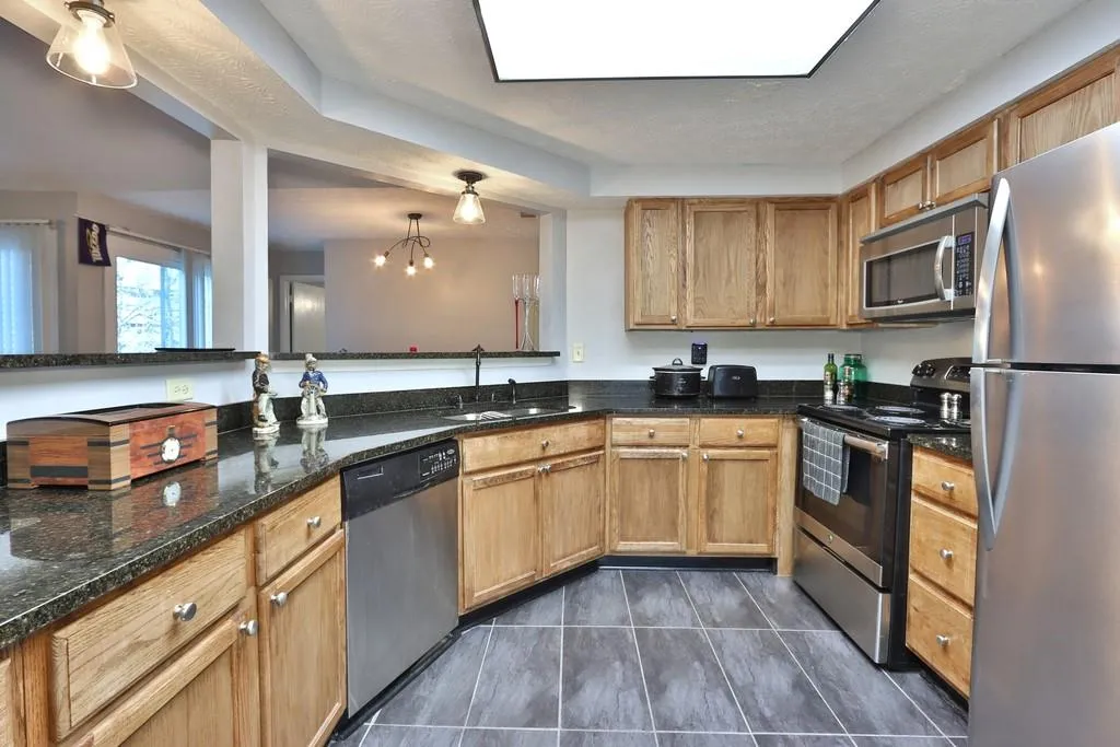 53 Dunwoody Springs Drive, Sandy Springs, Georgia 30328, 2 Bedrooms Bedrooms, ,2 BathroomsBathrooms,Residential,Sold,53 Dunwoody Springs Drive,6672741