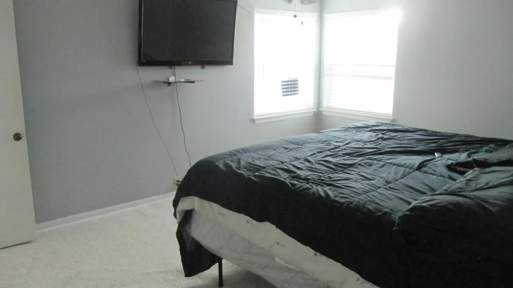 53 Dunwoody Springs Drive, Sandy Springs, Georgia 30328, 2 Bedrooms Bedrooms, ,2 BathroomsBathrooms,Residential,Sold,53 Dunwoody Springs Drive,6672741