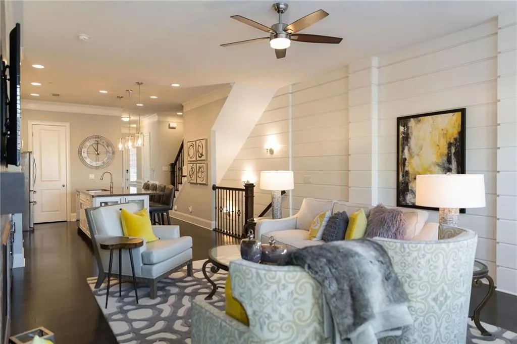 313 Alderwood Lane, Atlanta, Georgia 30328, 3 Bedrooms Bedrooms, ,3 BathroomsBathrooms,Residential,Sold,313 Alderwood Lane,6542445