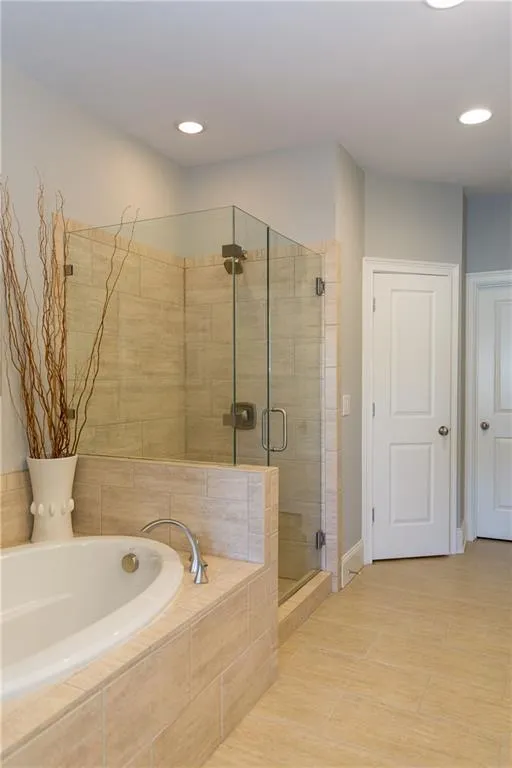 313 Alderwood Lane, Atlanta, Georgia 30328, 3 Bedrooms Bedrooms, ,3 BathroomsBathrooms,Residential,Sold,313 Alderwood Lane,6542445