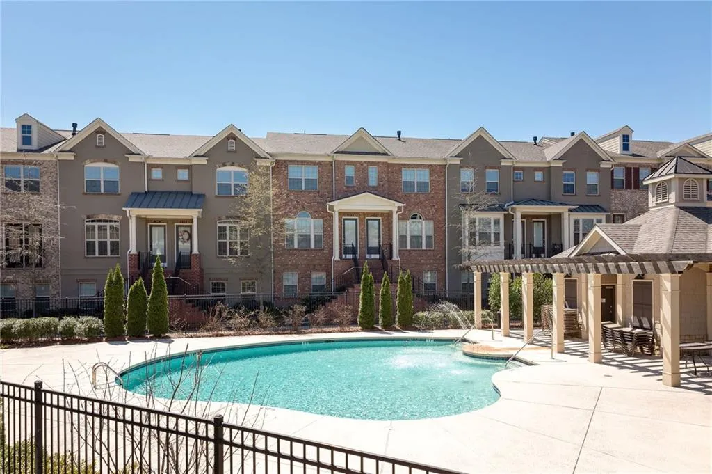 313 Alderwood Lane, Atlanta, Georgia 30328, 3 Bedrooms Bedrooms, ,3 BathroomsBathrooms,Residential,Sold,313 Alderwood Lane,6542445