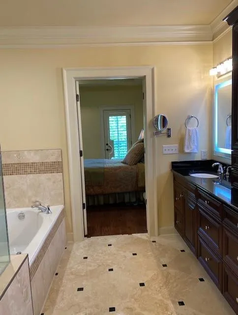 603 Riverlawn Court Unit 28, Atlanta, Georgia 30339, 4 Bedrooms Bedrooms, ,4 BathroomsBathrooms,Residential,Sold,603 Riverlawn Court Unit 28,6888342