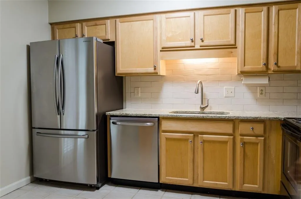 4 Pendleton Place Unit 4, Atlanta, Georgia 30342, 3 Bedrooms Bedrooms, ,2 BathroomsBathrooms,Residential,Sold,4 Pendleton Place Unit 4,5740449