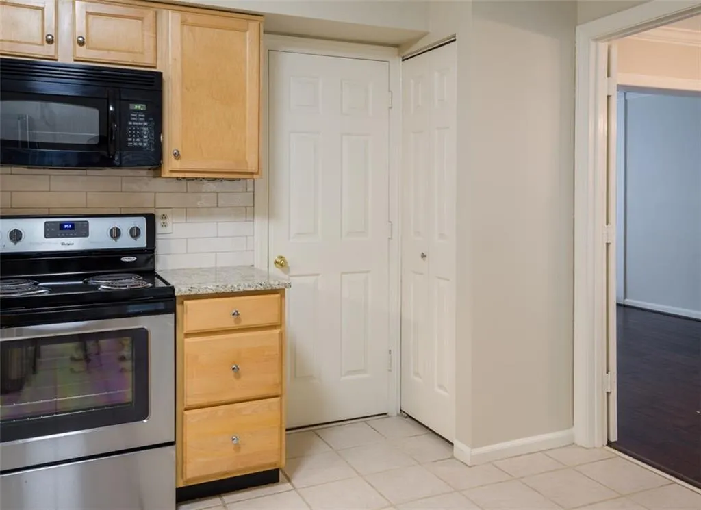 4 Pendleton Place Unit 4, Atlanta, Georgia 30342, 3 Bedrooms Bedrooms, ,2 BathroomsBathrooms,Residential,Sold,4 Pendleton Place Unit 4,5740449
