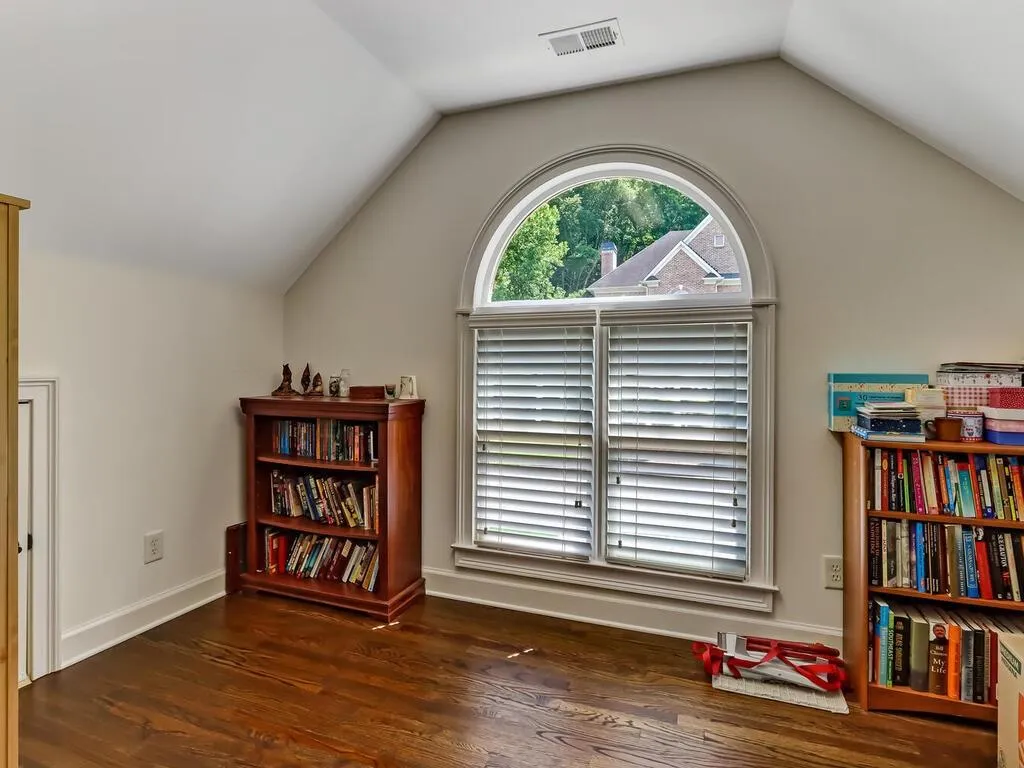 105 Trowbridge Road, Sandy Springs, Georgia 30350, 6 Bedrooms Bedrooms, ,5 BathroomsBathrooms,Residential,Sold,105 Trowbridge Road,7218234