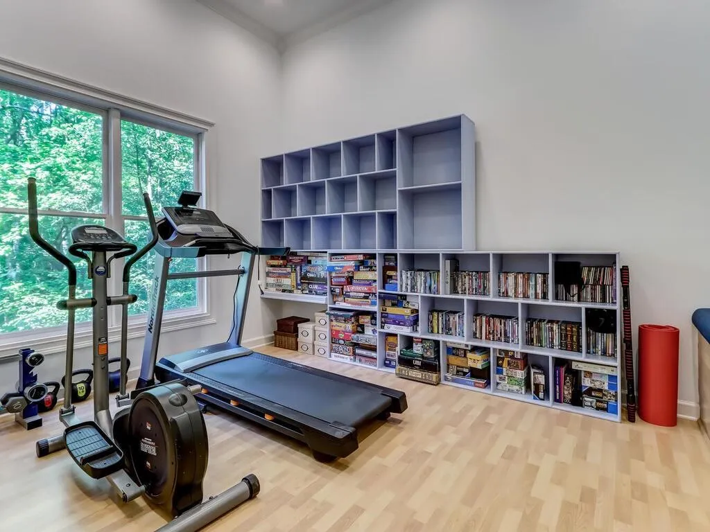105 Trowbridge Road, Sandy Springs, Georgia 30350, 6 Bedrooms Bedrooms, ,5 BathroomsBathrooms,Residential,Sold,105 Trowbridge Road,7218234
