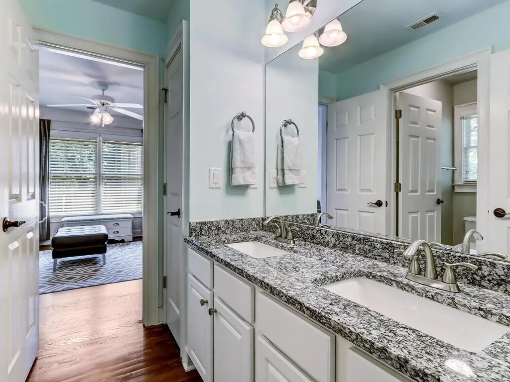 105 Trowbridge Road, Sandy Springs, Georgia 30350, 6 Bedrooms Bedrooms, ,5 BathroomsBathrooms,Residential,Sold,105 Trowbridge Road,7218234