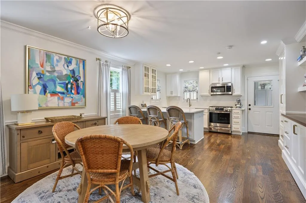 292 Eureka Drive Ne, Atlanta, Georgia 30305, 5 Bedrooms Bedrooms, ,3 BathroomsBathrooms,Residential,For Sale,292 Eureka Drive Ne,7654139