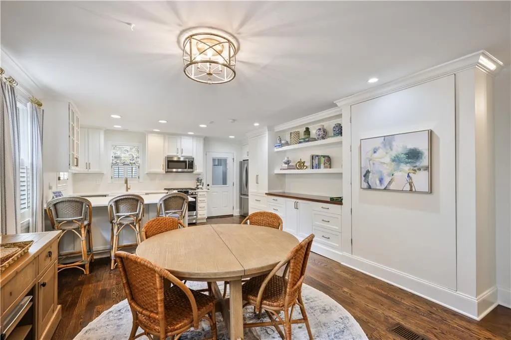 292 Eureka Drive Ne, Atlanta, Georgia 30305, 5 Bedrooms Bedrooms, ,3 BathroomsBathrooms,Residential,For Sale,292 Eureka Drive Ne,7654139