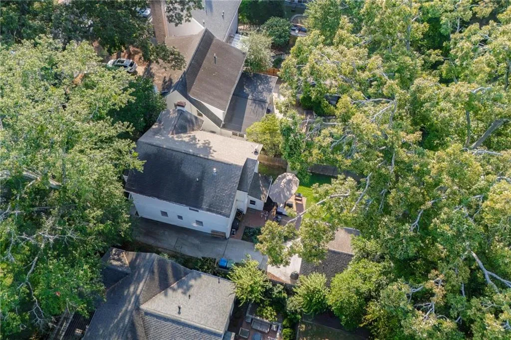 292 Eureka Drive Ne, Atlanta, Georgia 30305, 5 Bedrooms Bedrooms, ,3 BathroomsBathrooms,Residential,For Sale,292 Eureka Drive Ne,7654139