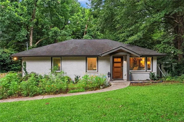 2041 E Lilac Lane, Decatur, Georgia 30032