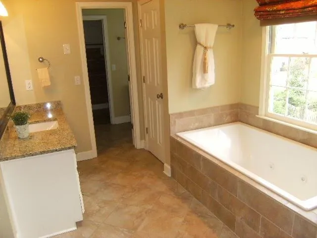 2710 Braffington Court, Sandy Springs, Georgia 30350, 4 Bedrooms Bedrooms, ,3 BathroomsBathrooms,Residential,Sold,2710 Braffington Court,5667394
