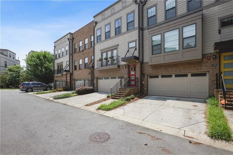 1066 Brandsford Street Nw, Atlanta, Georgia 30318, 3 Bedrooms Bedrooms, ,3 BathroomsBathrooms,Residential,For Sale,1066 Brandsford Street Nw,7648179