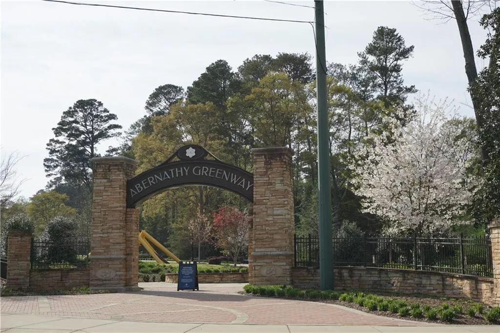 6707 Cadence Boulevard, Sandy Springs, Georgia 30328, 2 Bedrooms Bedrooms, ,2 BathroomsBathrooms,Residential,Sold,6707 Cadence Boulevard,6687463