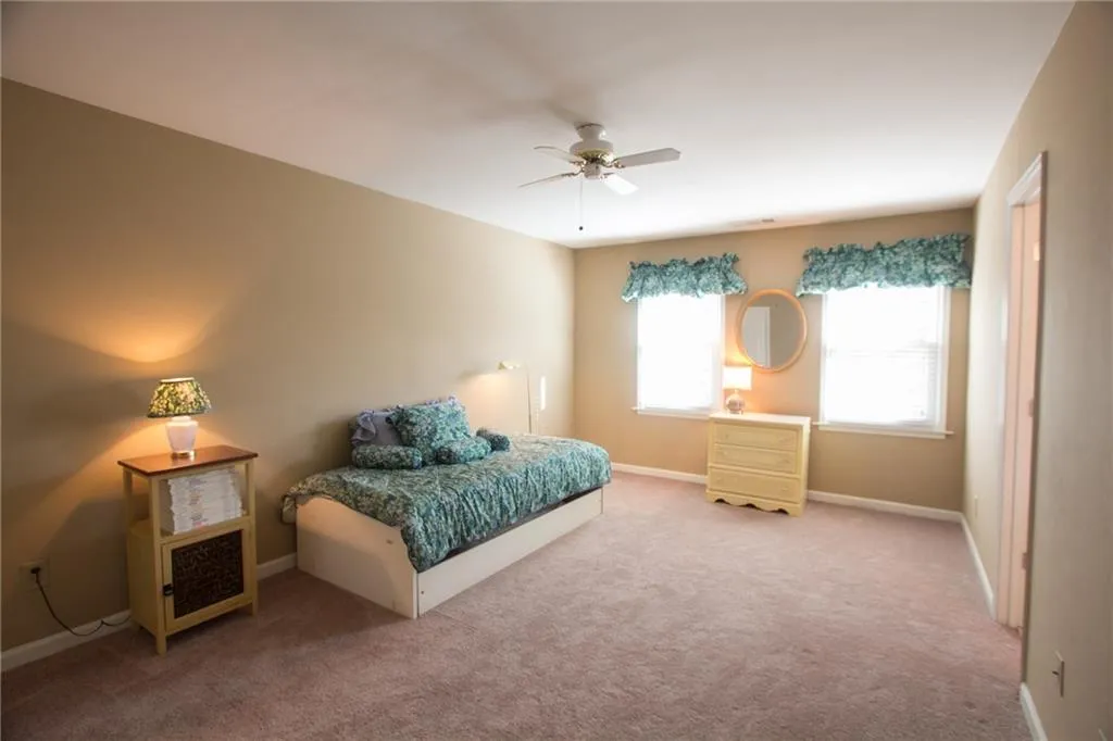 240 Dunwoody Creek Circle, Sandy Springs, Georgia 30350, 3 Bedrooms Bedrooms, ,2 BathroomsBathrooms,Residential,Sold,240 Dunwoody Creek Circle,5626088