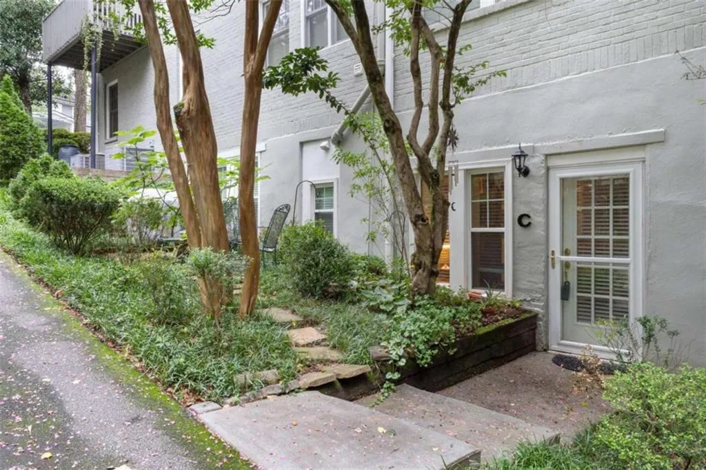 71 Maddox Drive Apt C, Atlanta, Georgia 30309, 1 Bedroom Bedrooms, ,1 BathroomBathrooms,Residential,For Sale,71 Maddox Drive Apt C,7624858