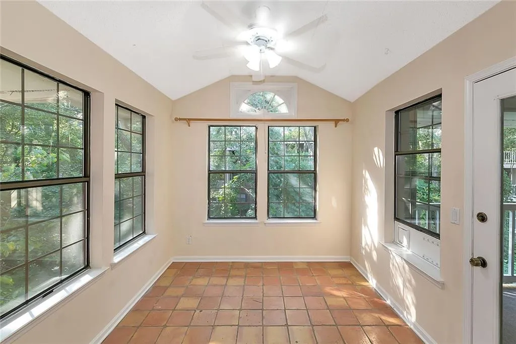 205 Barrington Hills Drive, Sandy Springs, Georgia 30350, 3 Bedrooms Bedrooms, ,2 BathroomsBathrooms,Residential,Sold,205 Barrington Hills Drive,6793489