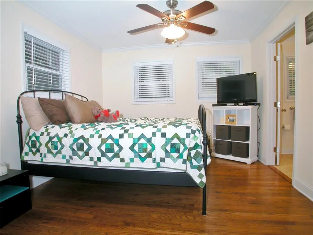 521 Hammond Drive, Atlanta, Georgia 30328, 4 Bedrooms Bedrooms, ,3 BathroomsBathrooms,Residential,Sold,521 Hammond Drive,5602853