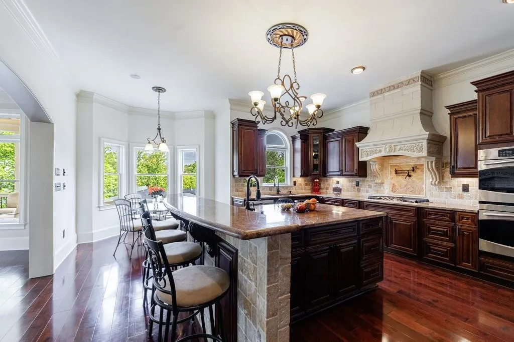 510 Belada Boulevard, Atlanta, Georgia 30342, 7 Bedrooms Bedrooms, ,7 BathroomsBathrooms,Residential,Sold,510 Belada Boulevard,7569046