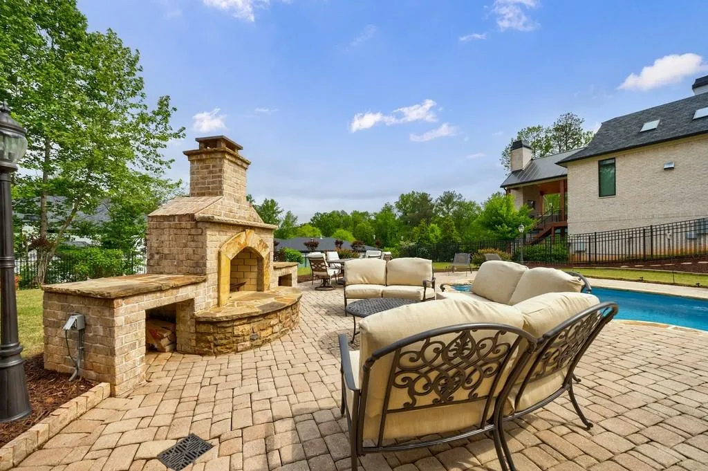 510 Belada Boulevard, Atlanta, Georgia 30342, 7 Bedrooms Bedrooms, ,7 BathroomsBathrooms,Residential,Sold,510 Belada Boulevard,7569046