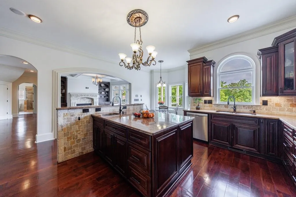 510 Belada Boulevard, Atlanta, Georgia 30342, 7 Bedrooms Bedrooms, ,7 BathroomsBathrooms,Residential,Sold,510 Belada Boulevard,7569046