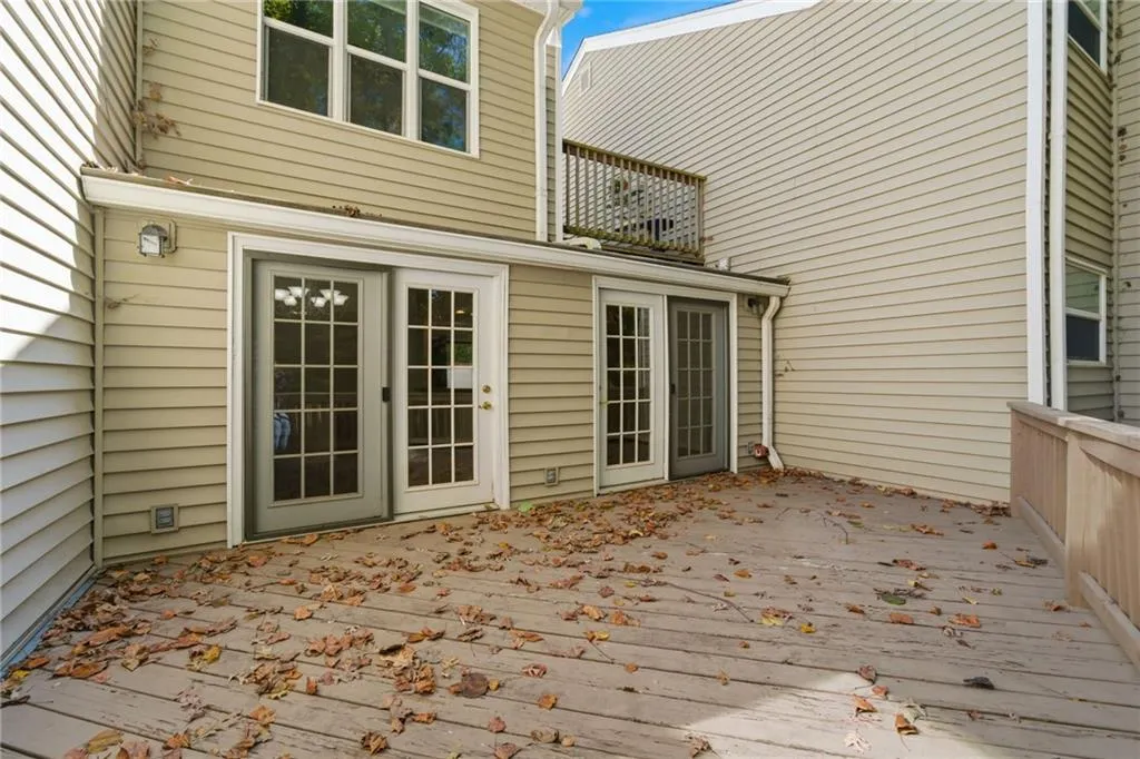 78 Dunwoody Springs Drive, Atlanta, Georgia 30328, 2 Bedrooms Bedrooms, ,2 BathroomsBathrooms,Residential,For Sale,78 Dunwoody Springs Drive,7669722