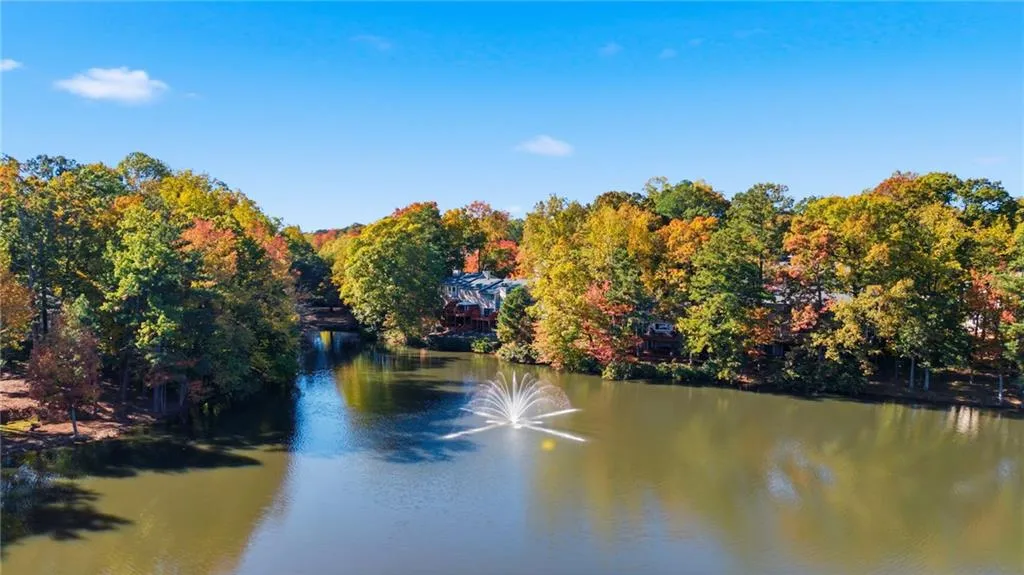 78 Dunwoody Springs Drive, Atlanta, Georgia 30328, 2 Bedrooms Bedrooms, ,2 BathroomsBathrooms,Residential,For Sale,78 Dunwoody Springs Drive,7669722