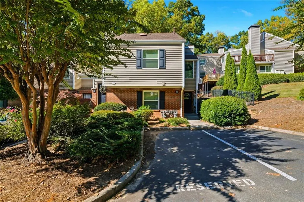 78 Dunwoody Springs Drive, Atlanta, Georgia 30328, 2 Bedrooms Bedrooms, ,2 BathroomsBathrooms,Residential,For Sale,78 Dunwoody Springs Drive,7669722
