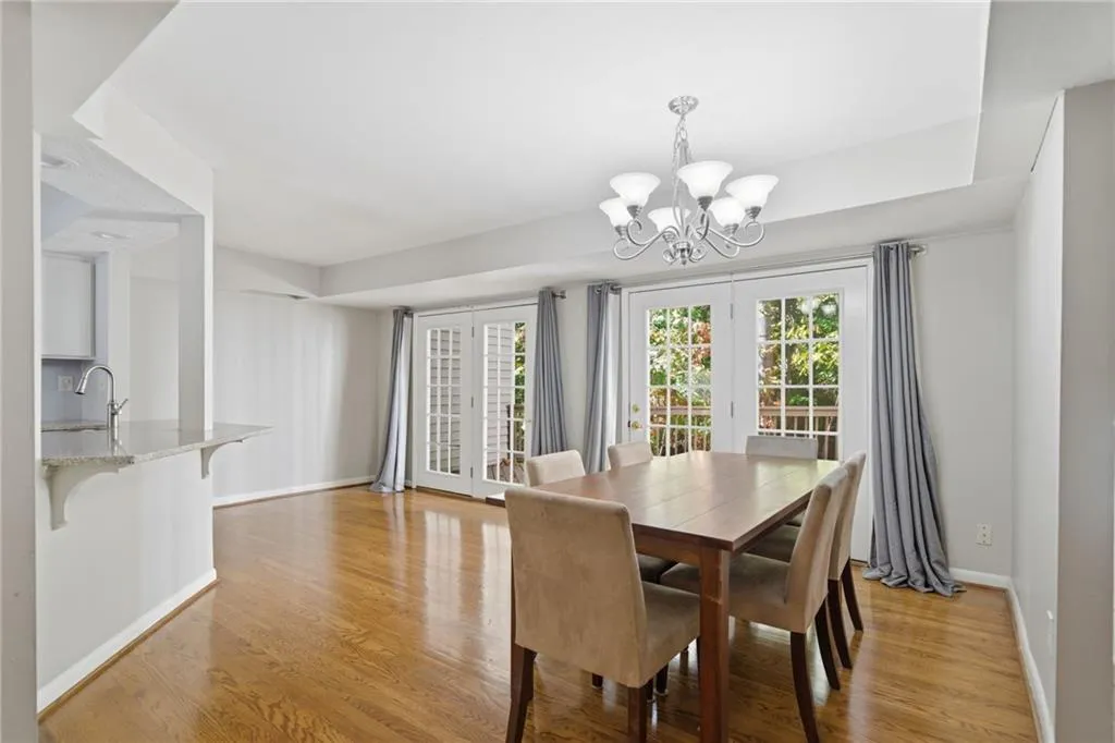 78 Dunwoody Springs Drive, Atlanta, Georgia 30328, 2 Bedrooms Bedrooms, ,2 BathroomsBathrooms,Residential,For Sale,78 Dunwoody Springs Drive,7669722