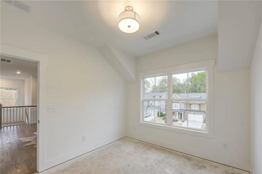 286 Green Hill Road, Sandy Springs, Georgia 30342, 4 Bedrooms Bedrooms, ,3 BathroomsBathrooms,Residential,Sold,286 Green Hill Road,7029908