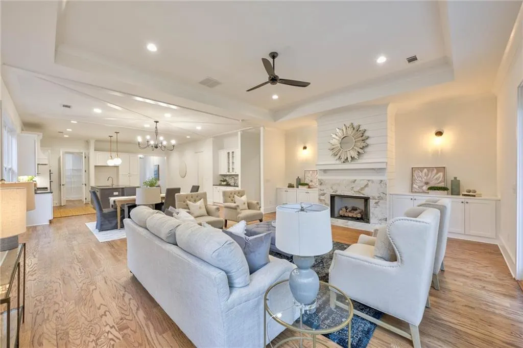 286 Green Hill Road, Sandy Springs, Georgia 30342, 4 Bedrooms Bedrooms, ,3 BathroomsBathrooms,Residential,Sold,286 Green Hill Road,7029908