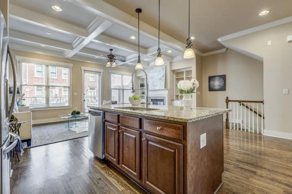 1110 River Vista Drive, Atlanta, Georgia 30339, 3 Bedrooms Bedrooms, ,3 BathroomsBathrooms,Residential,Sold,1110 River Vista Drive,6599671