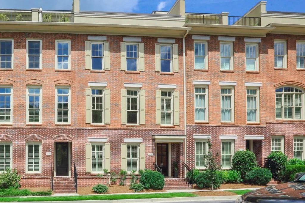 1110 River Vista Drive, Atlanta, Georgia 30339, 3 Bedrooms Bedrooms, ,3 BathroomsBathrooms,Residential,Sold,1110 River Vista Drive,6599671