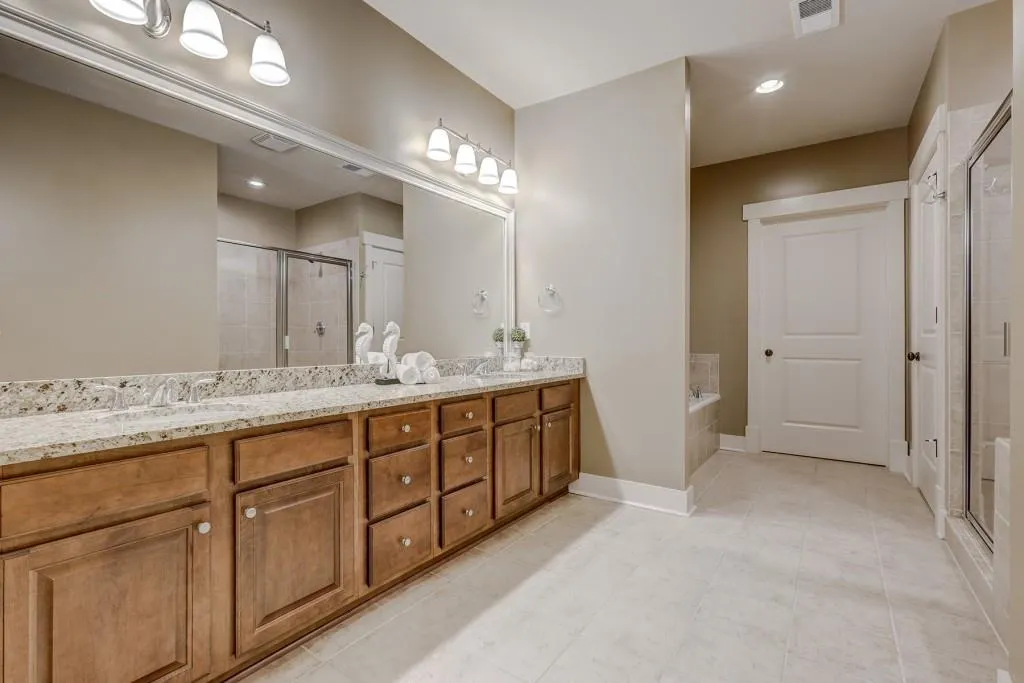 1110 River Vista Drive, Atlanta, Georgia 30339, 3 Bedrooms Bedrooms, ,3 BathroomsBathrooms,Residential,Sold,1110 River Vista Drive,6599671