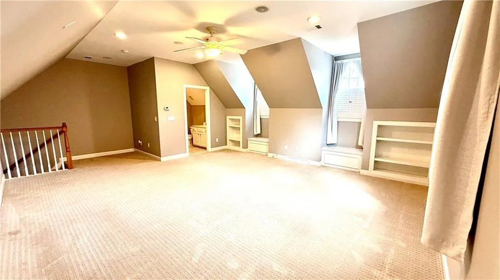 Another view of the ensuite over the garage.