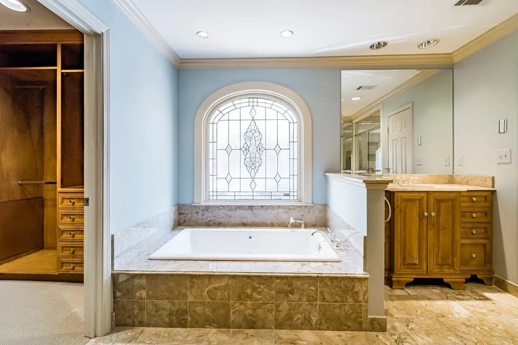5475 E Idlewood Lane, Sandy Springs, Georgia 30327, 3 Bedrooms Bedrooms, ,3 BathroomsBathrooms,Residential,Sold,5475 E Idlewood Lane,6681000
