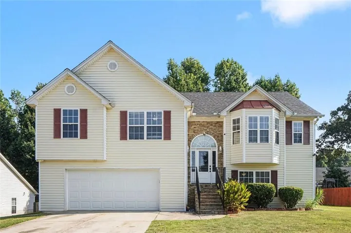 Spacious Traditional with Incredible Flexibility near Downtown Lawrenceville!