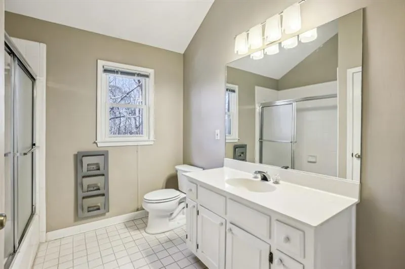Secondary Bath