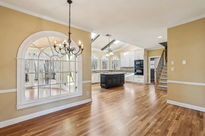 Breakfast Room