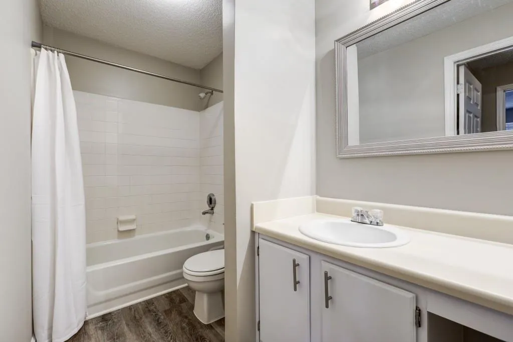 614 Granville Court, Sandy Springs, Georgia 30328, 2 Bedrooms Bedrooms, ,2 BathroomsBathrooms,Residential,Sold,614 Granville Court,6502433