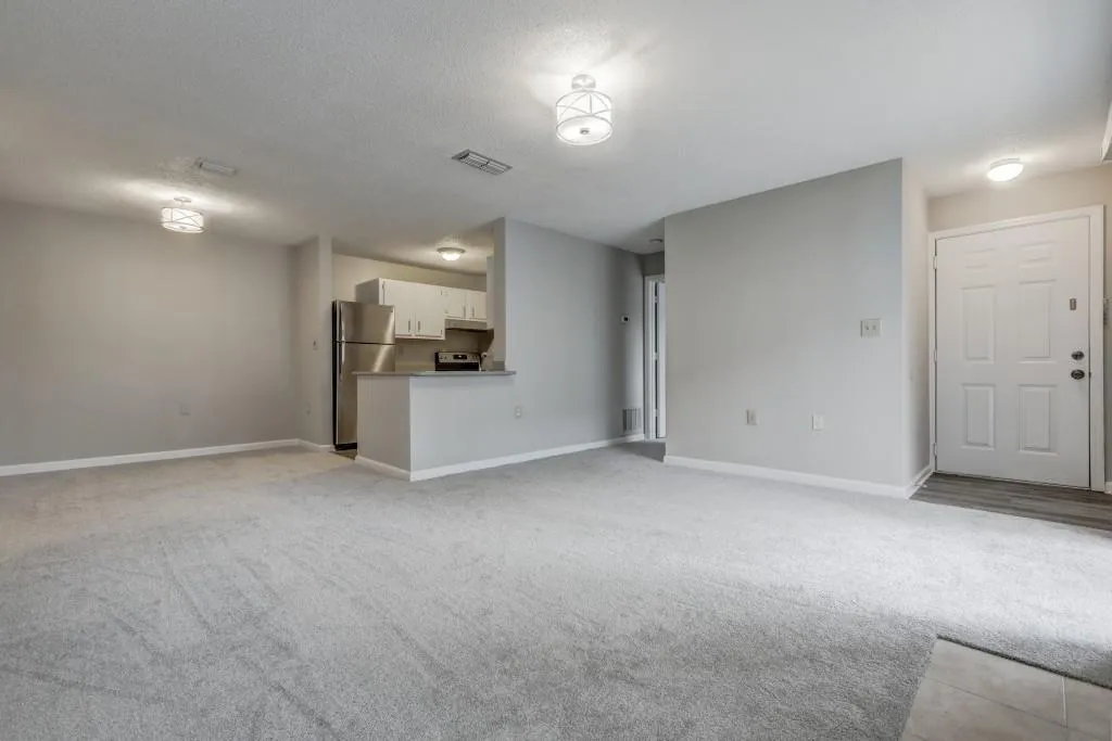 614 Granville Court, Sandy Springs, Georgia 30328, 2 Bedrooms Bedrooms, ,2 BathroomsBathrooms,Residential,Sold,614 Granville Court,6502433