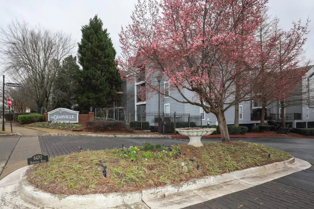 614 Granville Court, Sandy Springs, Georgia 30328, 2 Bedrooms Bedrooms, ,2 BathroomsBathrooms,Residential,Sold,614 Granville Court,6502433